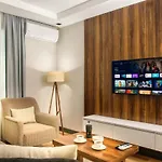 La Mia Suites