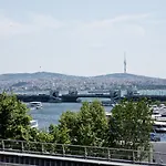Roof Istanbul Hotel