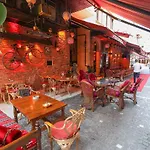 Merdin Suites & Hotel - Downtown