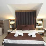 Armoni Life Suit Hotel