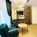 Lenus Hotel