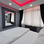 Baran Suites