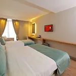 Days Inn By Wyndham Istanbul Arnavutkoy