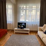 Kueltueruen Merkezinde