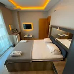 Bes Hayal Otel Isletmeciligi