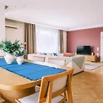 Sea View Duplex With Terrace 5 Min To Marina