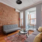 Rustic Stone Flat 5 Min To Taksim Square