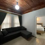 Golden Metro Boutique Rooms