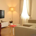 Three Apples Taksim Residence
