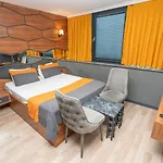 F&B Suite