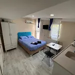 Taksim Apart Suit