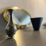Central & Cosy Flat For 4 Person