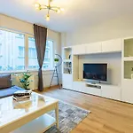 Central Flat Near Top Attractions In Nisantasi