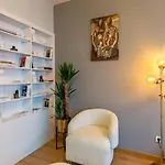 Central Flat Near Top Attractions In Nisantasi