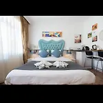 3 Floor Old City 3