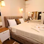Royal Gur Hotel