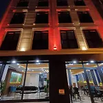 White Palace Halic