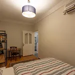 In The Centre Of Taksim And Galataport 3 Bedrooms In Apartment