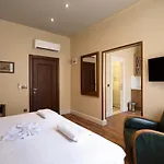 Level Suites - 201