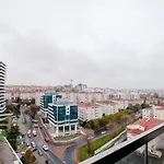Lux Residence W Balcony 1 Min To Metro In Merter