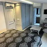 Aly Port Hotel
