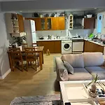 A Private Room In The Heart Of Istanbul Sisli