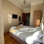 Nuray Hotel
