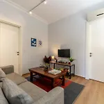 Charming & Bright Apartment In Taksim