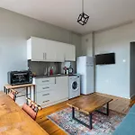 Pin Exclusive 1 Bd Taksim B4