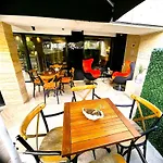 The Place Suites By Cey