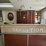 Royal Gur Hotel