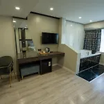 Meros Hotel