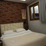 Taksim Neo Pera Suites