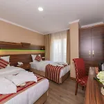Vision Deluxe Hotel