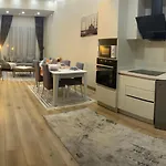 Istanbul View Apartment With Wifi And Pool