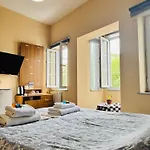 Kuzgun House