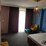 Retro Suites