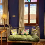 All Building/5Floors/ Garden In Balat
