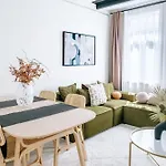 Renovated Modern Flat In Istiklal Avenue