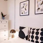 Renovated Modern Flat In Istiklal Avenue