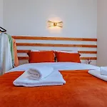 Bossy Apartment 2