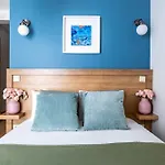 Flat W Backyard 10 Min To Taksim And Citys Mall