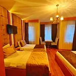 Taksim Cetinkaya Suites