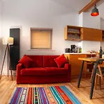 Kumbaraci Apartments & Suites