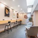 Hotel Bristol