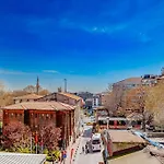 Ali Khan Hotel