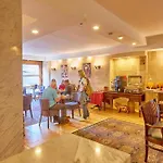 Ardey Hotel
