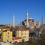 Ares Hotel