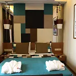 Collage Pera Hotel