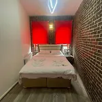Grand Bella Vista Hostel